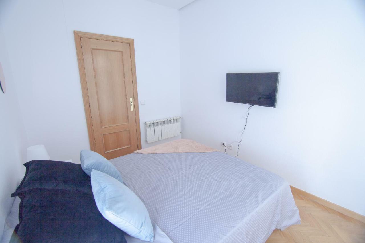 Apartamento En Calle Montera Apartment