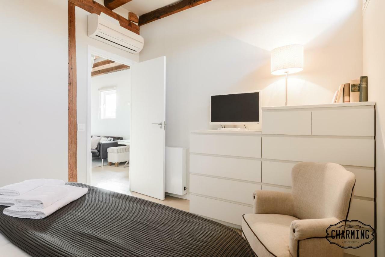 Reina Sofia - Estudio Y Apartamento Abuhardillados