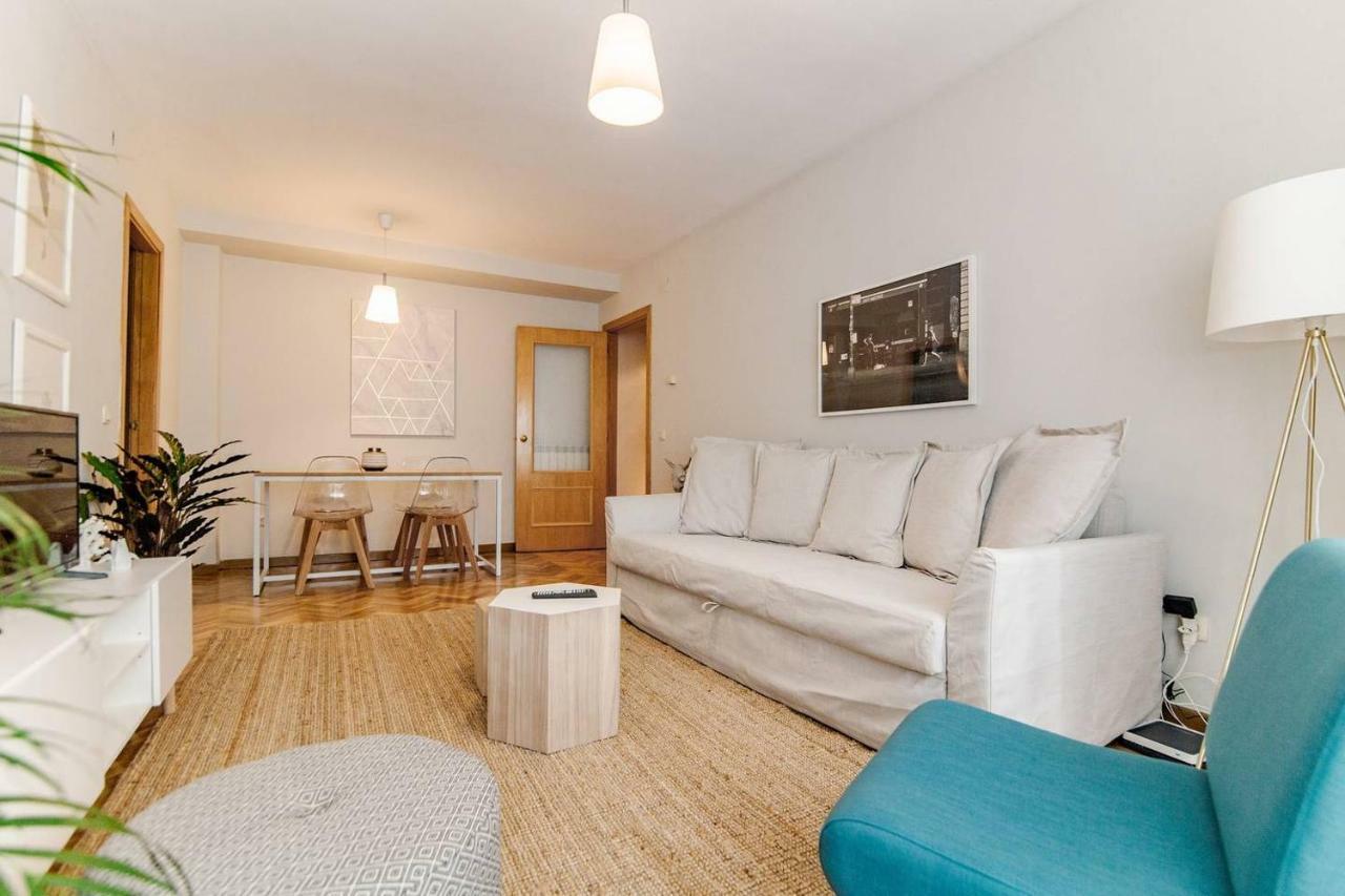 Bright Flat Parking/wanda Metropolitano/ Airport * Madrid