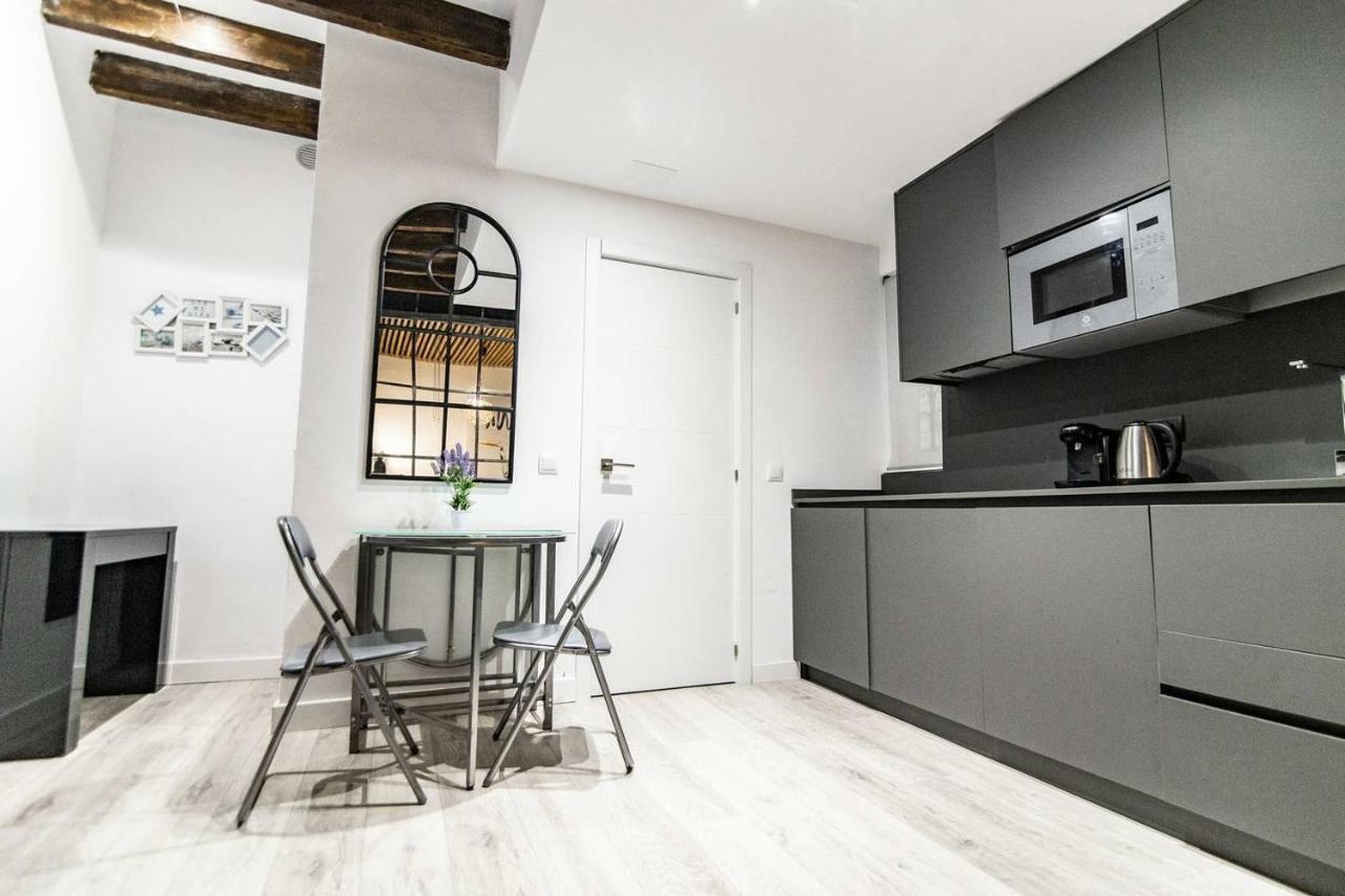 Apartment Cozy And Modern For 4 In