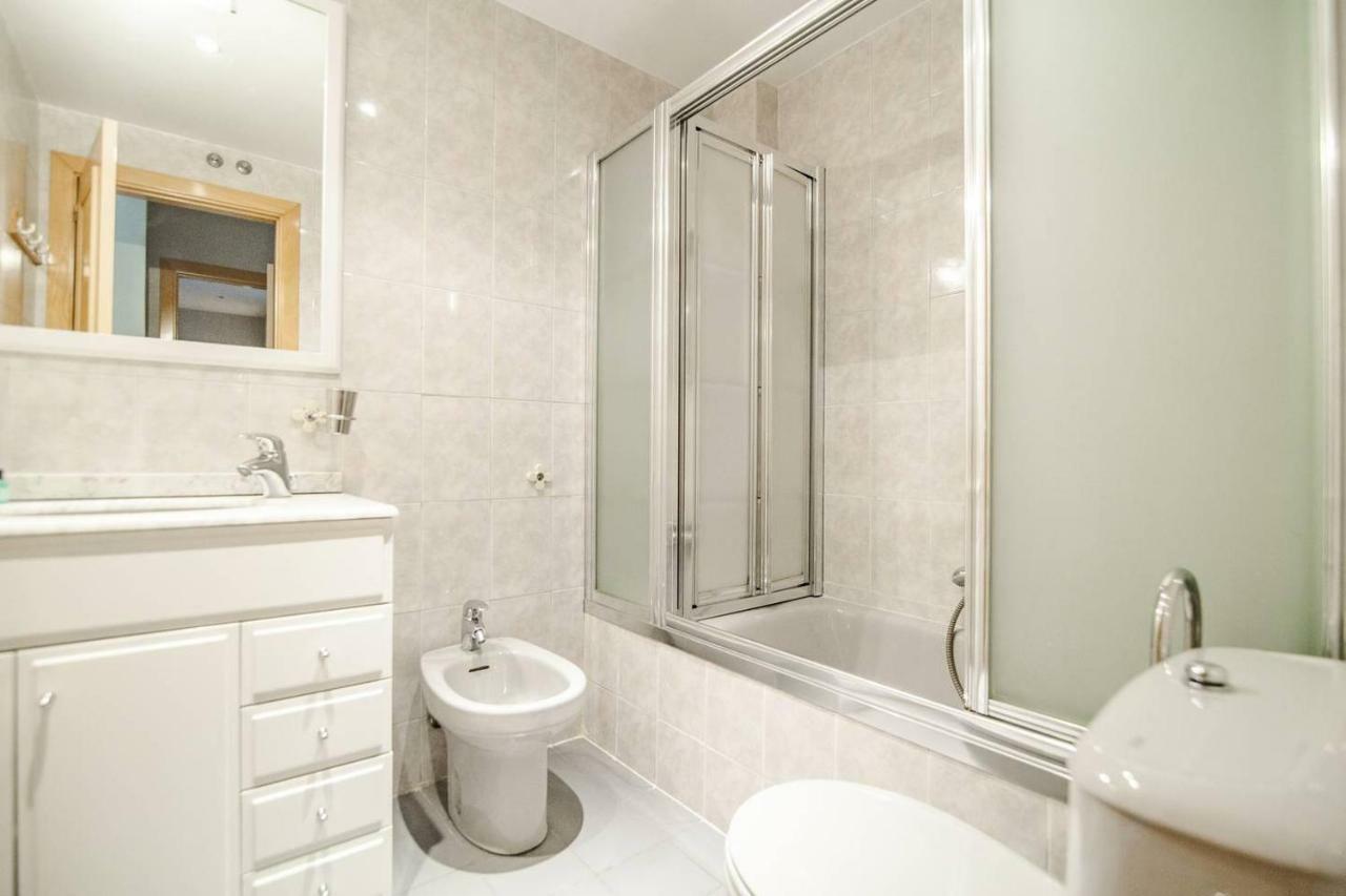 Apartment Bright Flat Parking/wanda Metropolitano/ Airport