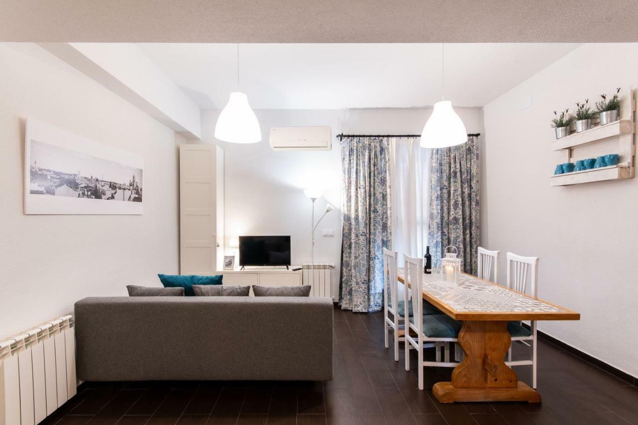 1 Temporada Lucero Apartment