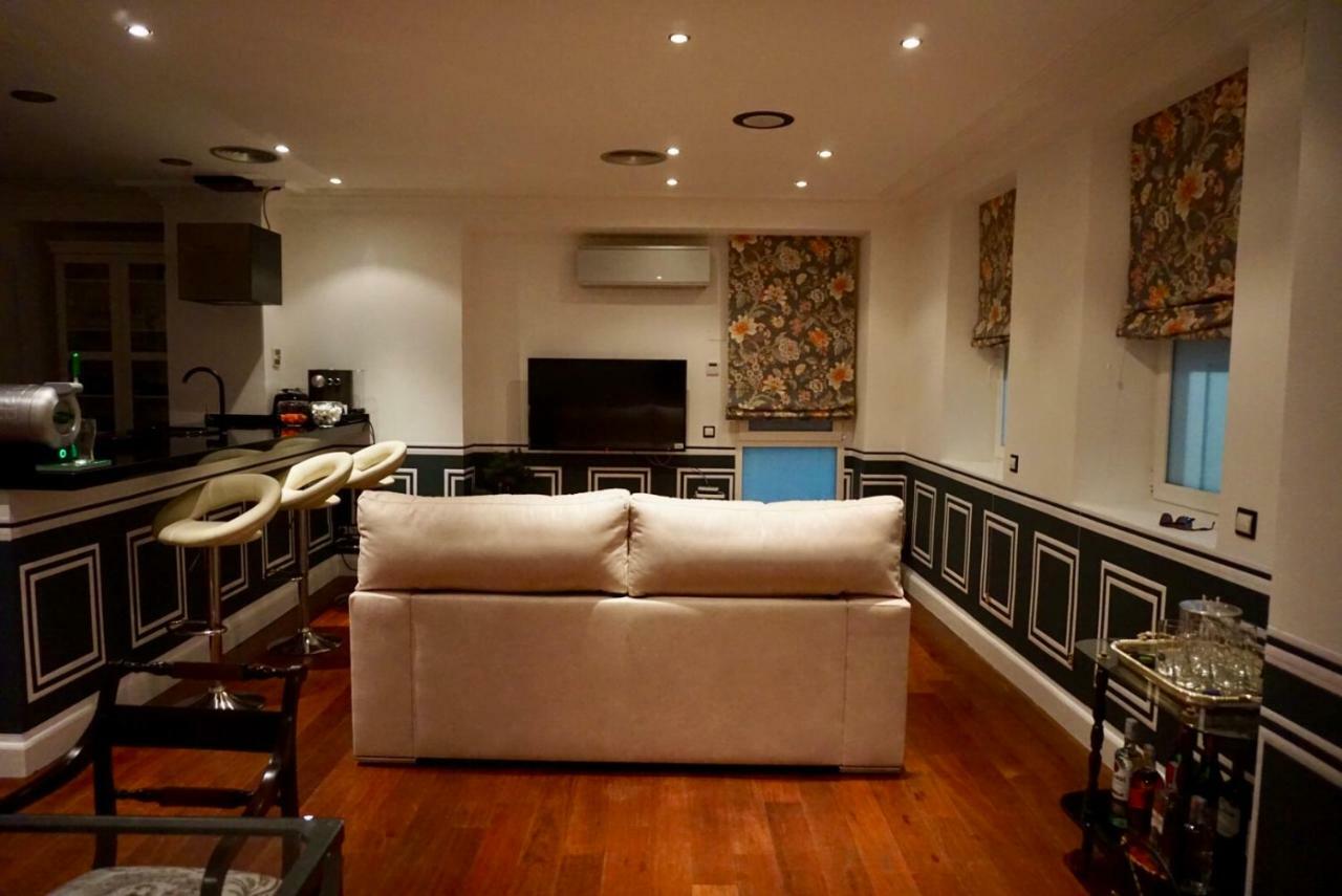 Apartamento Duplex De Lujo En Almagro Madri