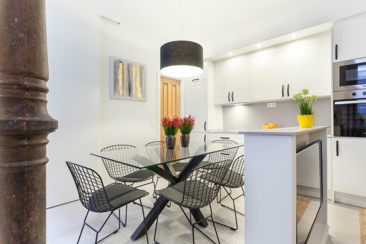 Friendly Patio Apartment *