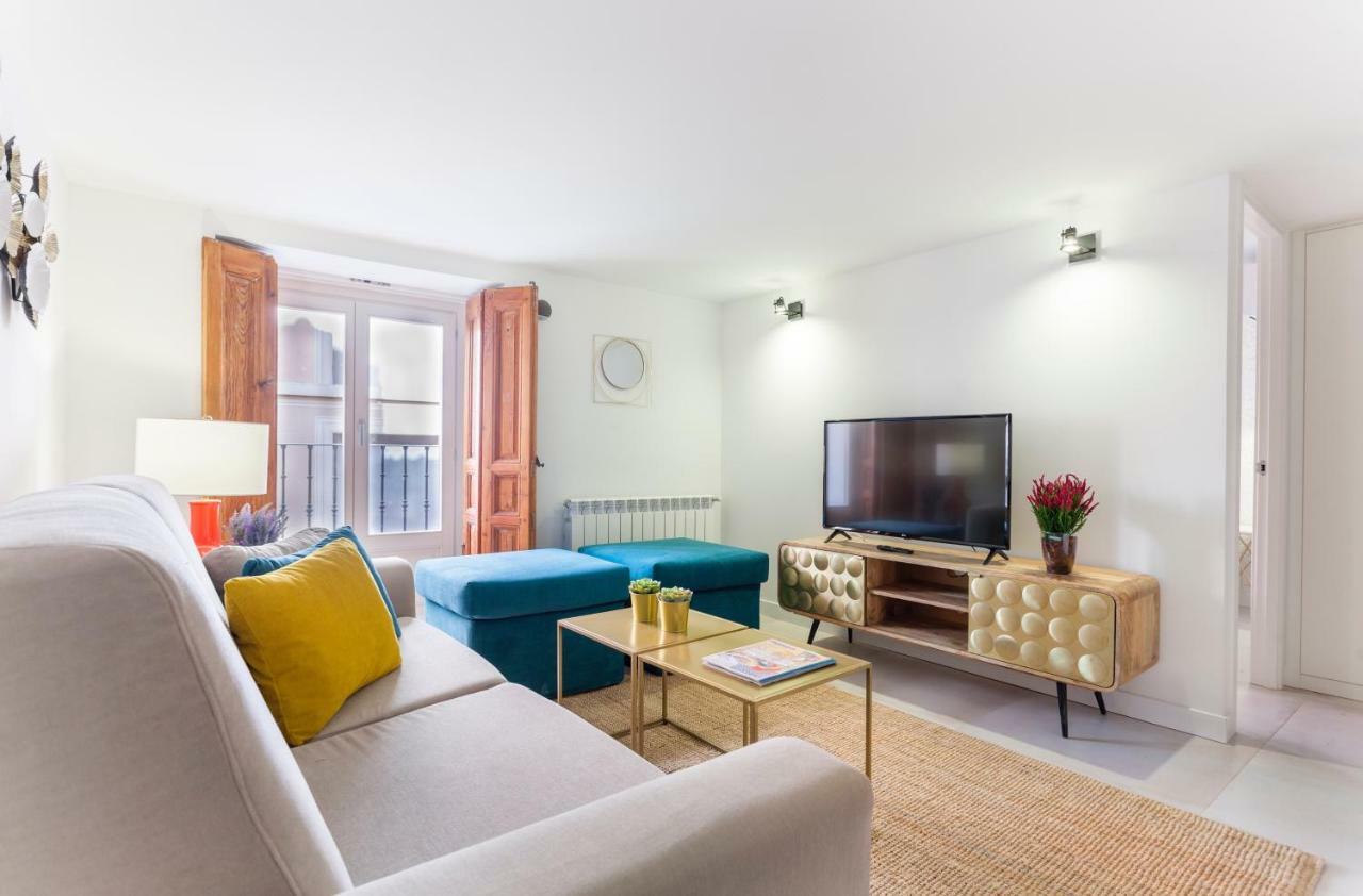 Friendly Patio Apartment Madrid