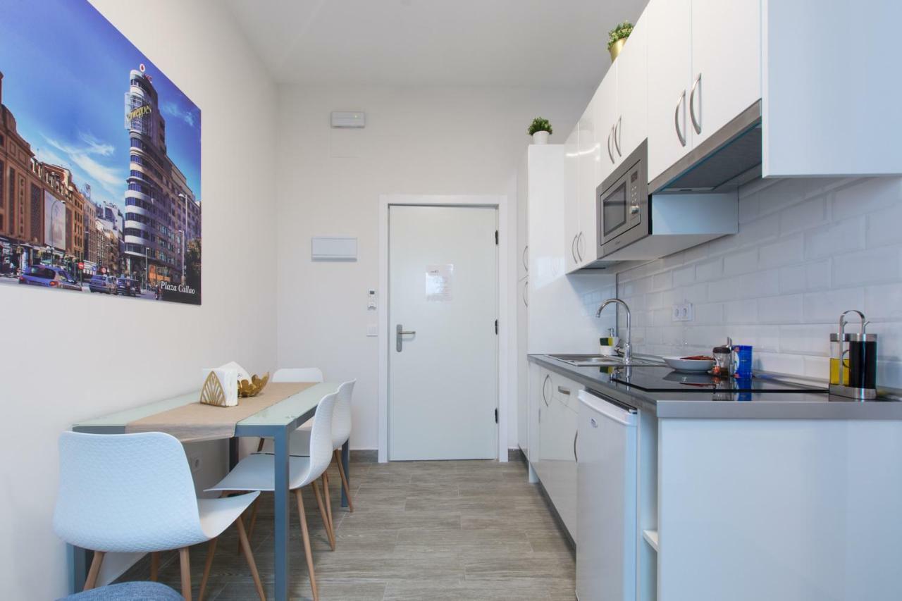 Apartment Plaza Callao, House *