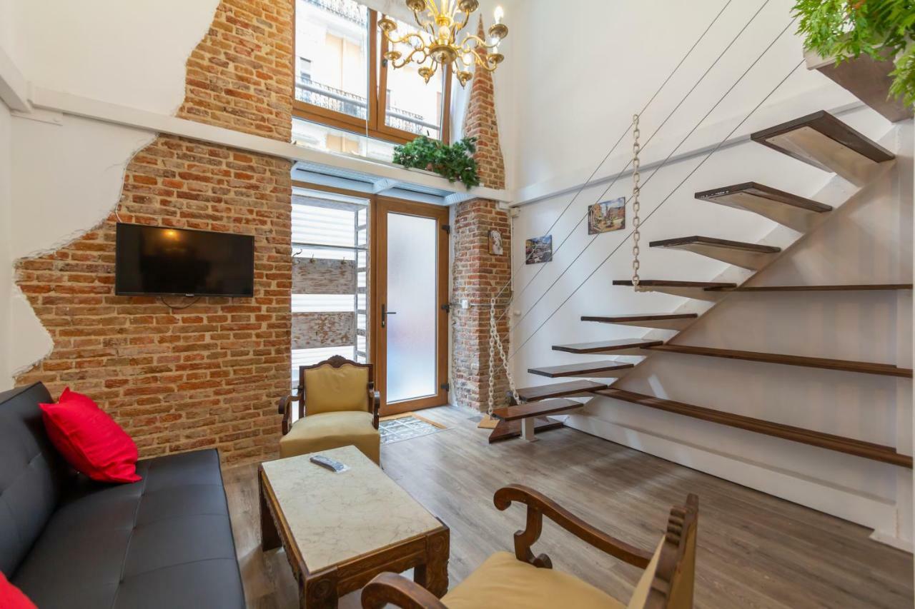 Triplex Debod Apartment Madrid