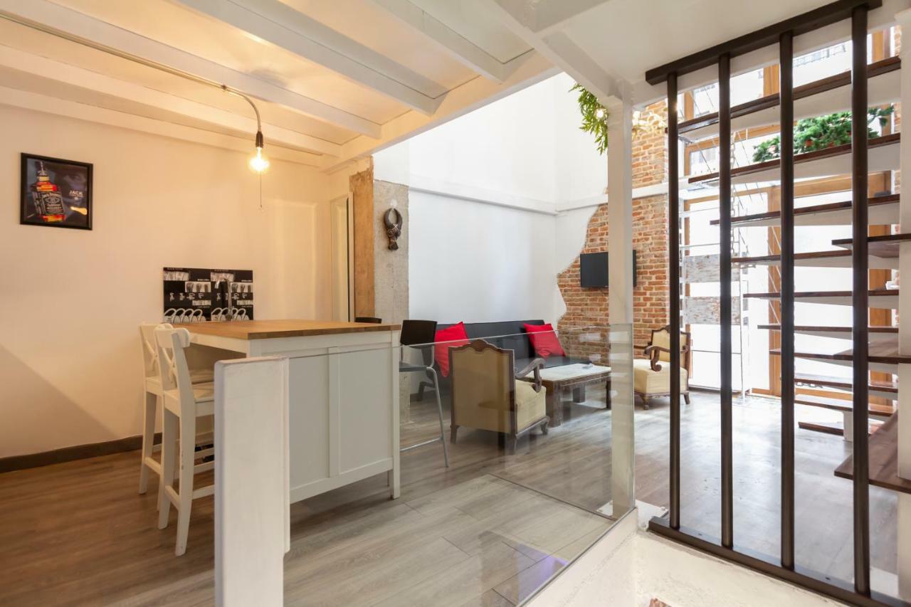Triplex Debod Apartment