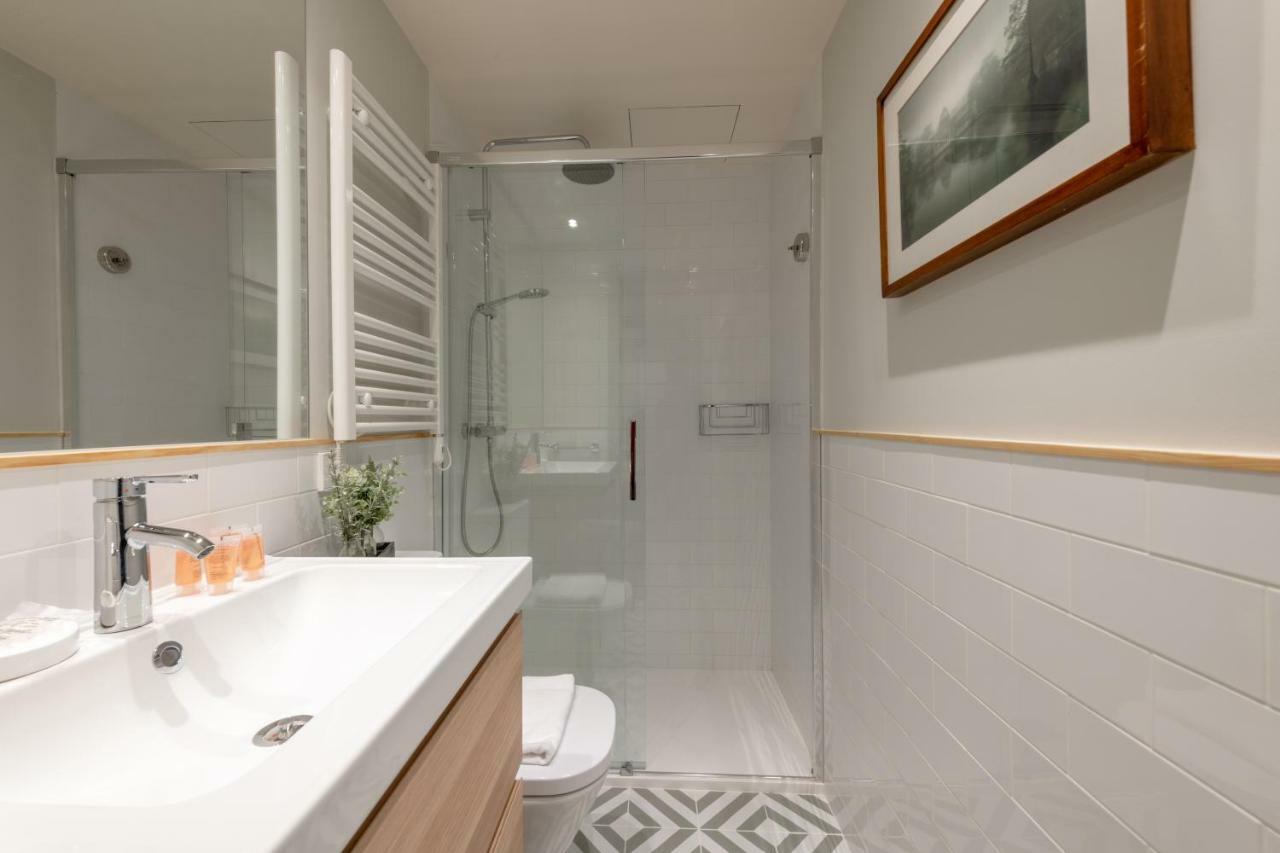Sophisticated Brand New Flat Apartment Madrid
