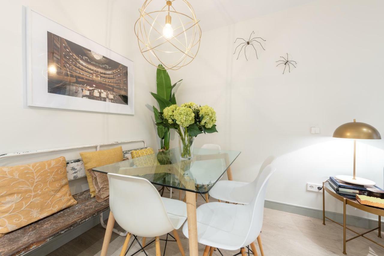 Sophisticated Brand New Flat Apartment *