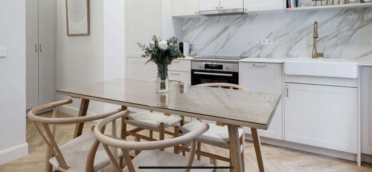 Amazing And New Five Minutes From Gran Via Madrid