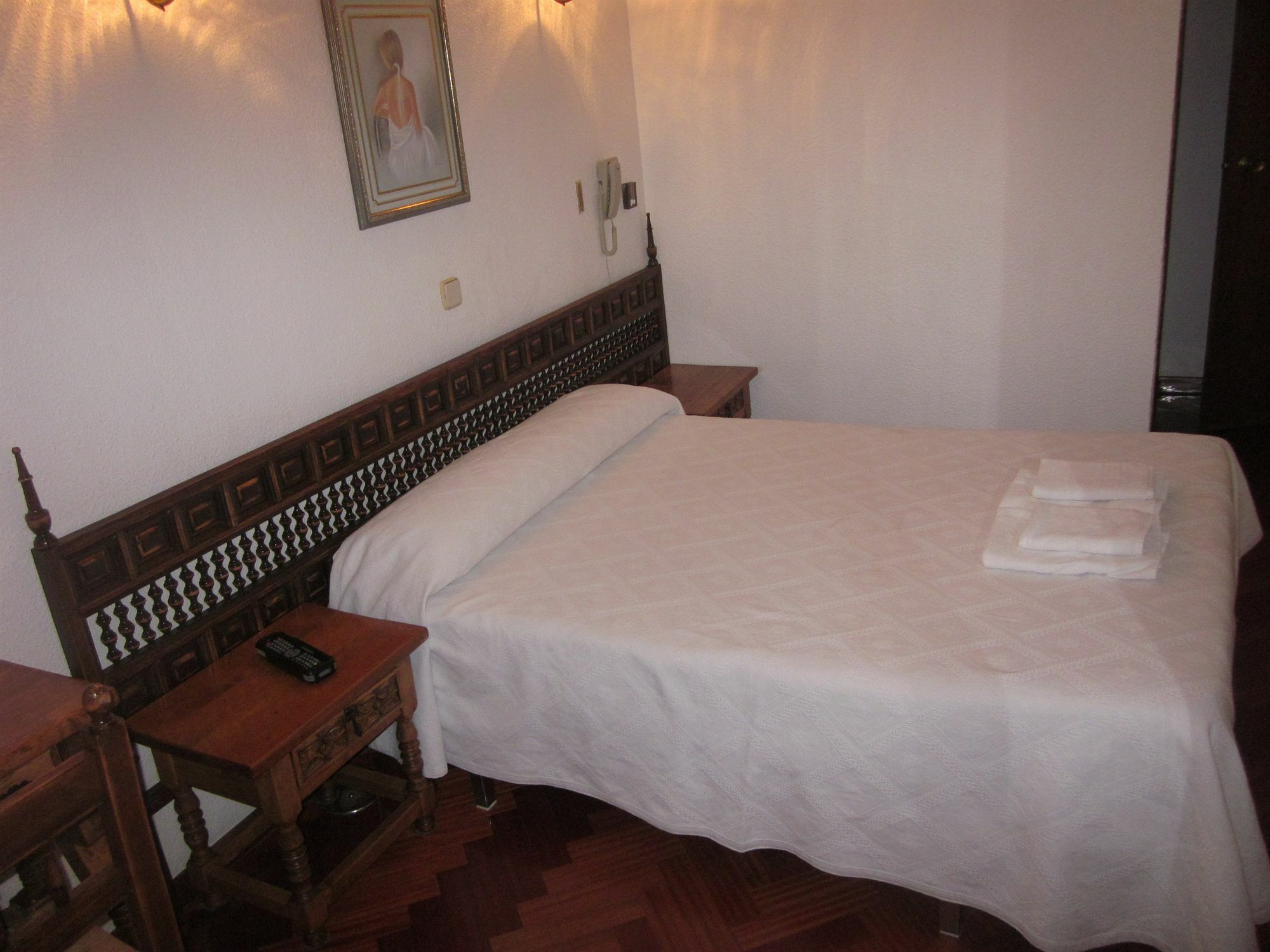 Casa de hóspedes Esmeralda 2*
