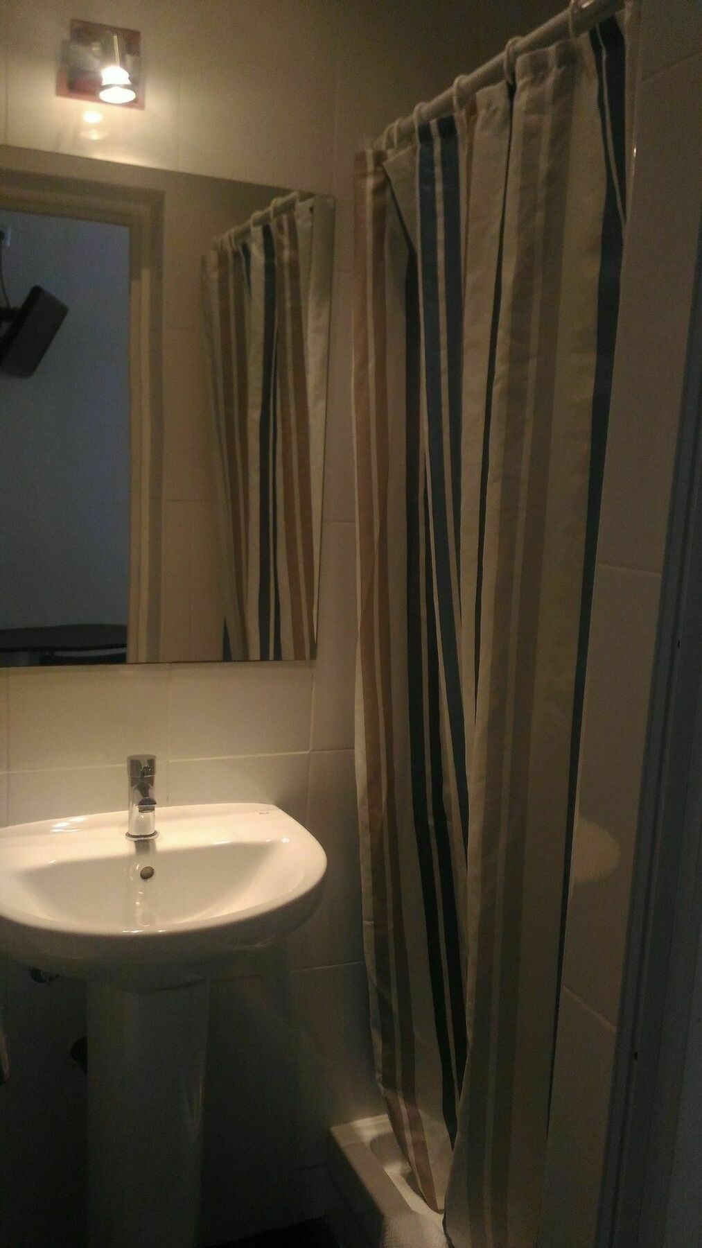 Guest house Alaska Madrid