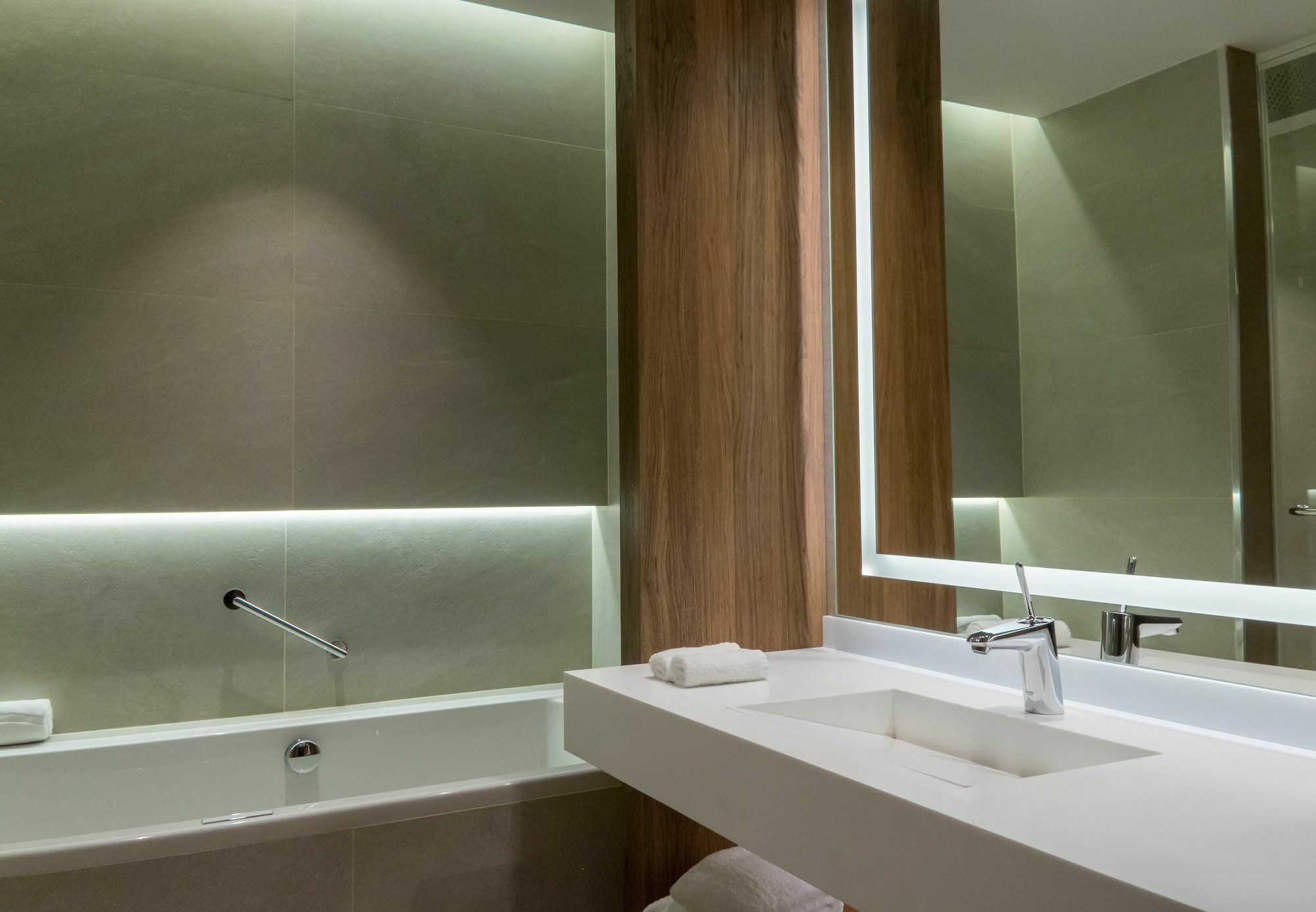 Circulo Gran Via, Autograph Collection (adults Only) 4*
