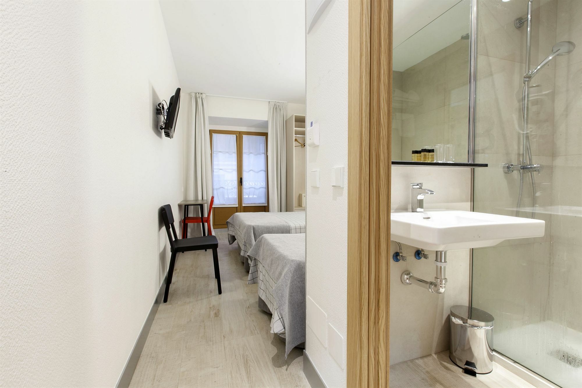 Hotel Castilla Ii Puerta Del Sol Madrid