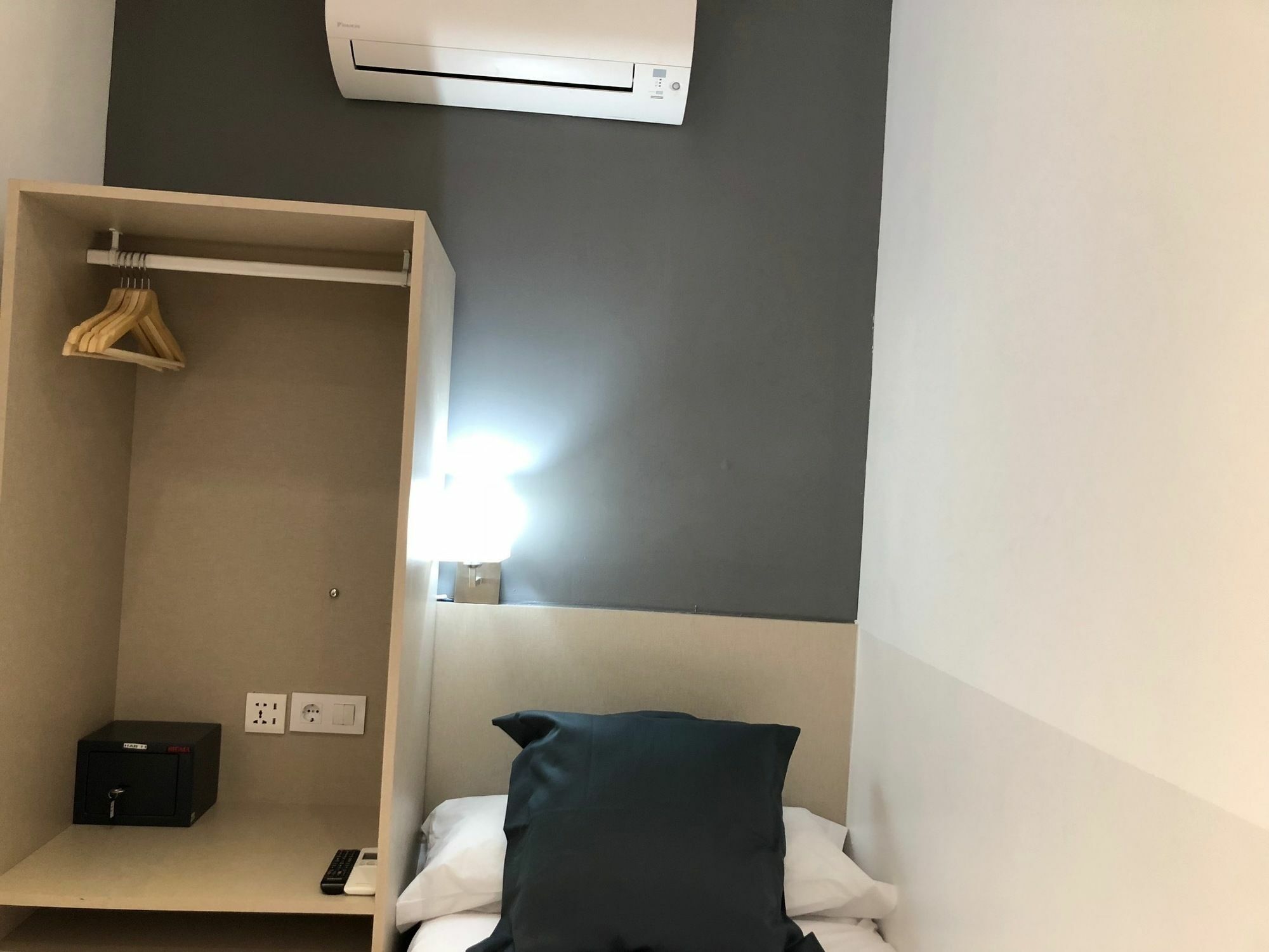 Guest house Hostalin Atocha 2*