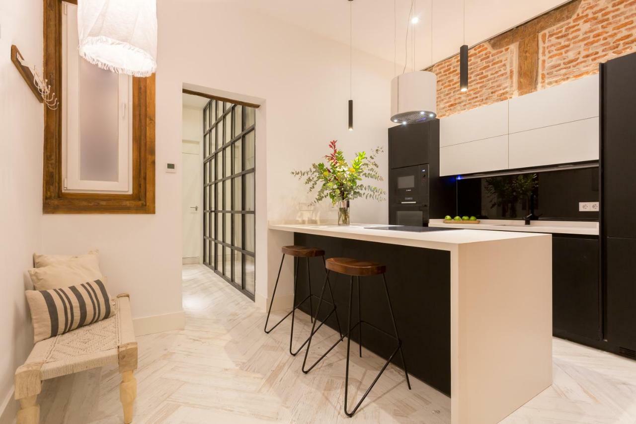Latina Xiv Apartment