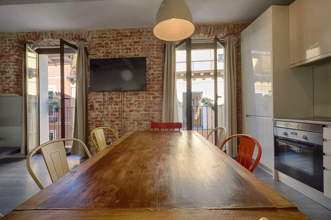 Stylish Apts Center Malasana- 1, 2 & 3 Bedroom Flats In Same Building