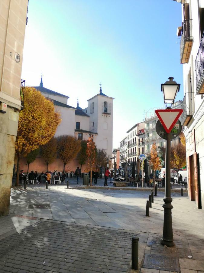 Calle De San Joaquin - Malasana - *