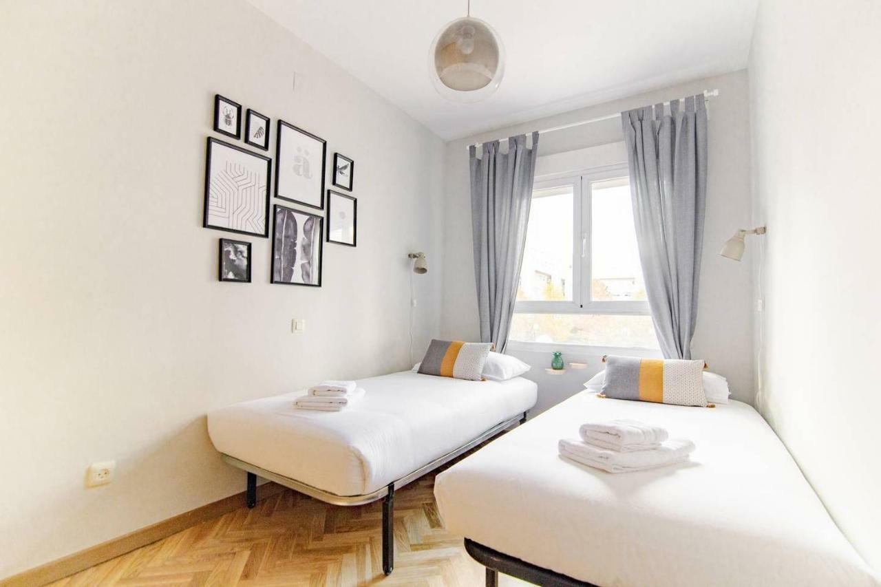 Apartment Bright Flat Parking/wanda Metropolitano/ Airport Madrid