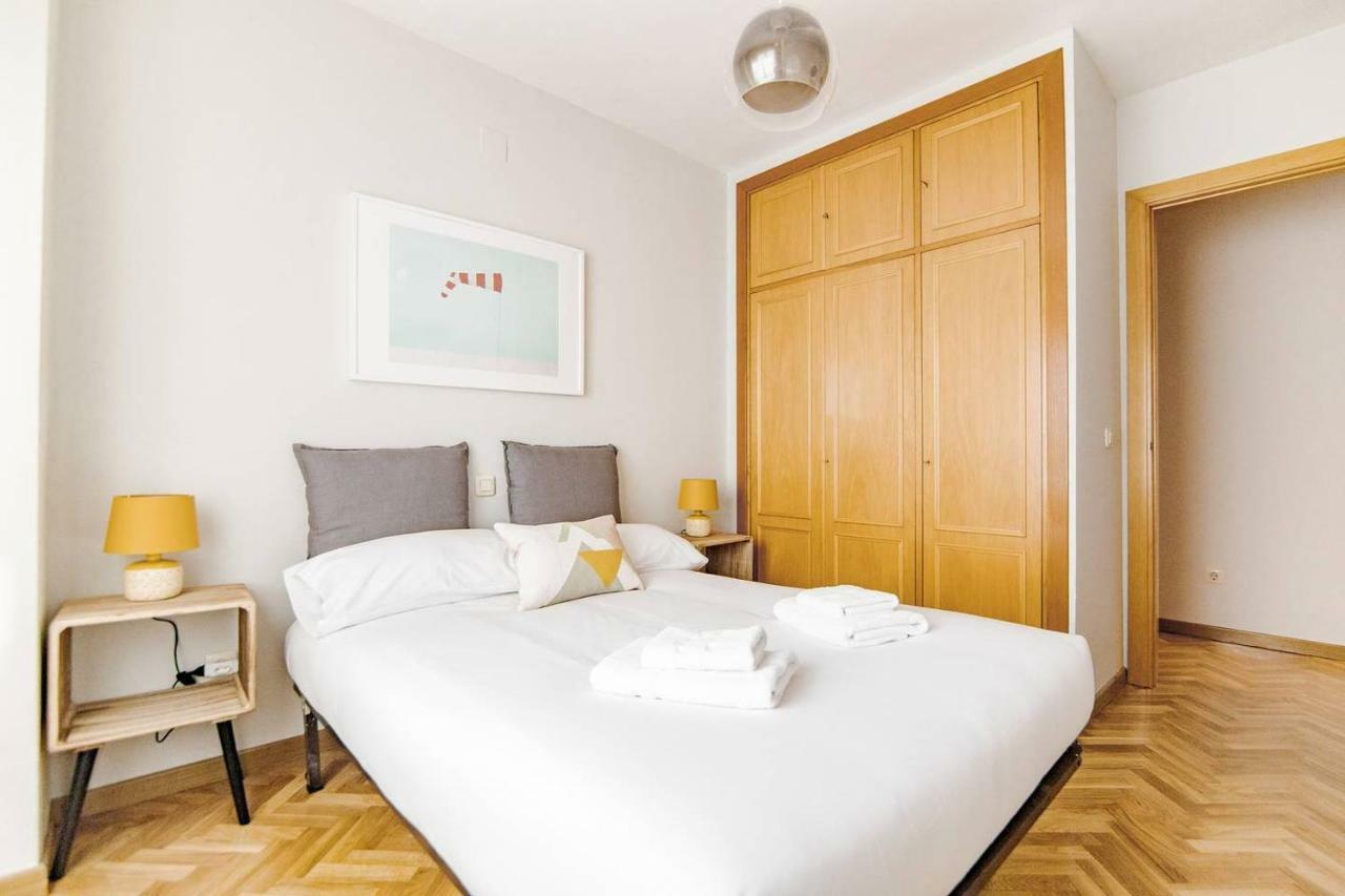 Apartment Bright Flat Parking/wanda Metropolitano/ Airport