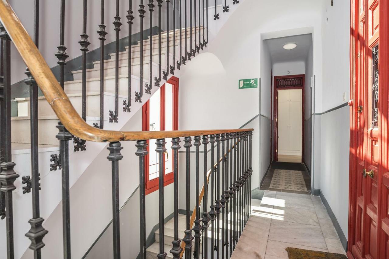 Bnbholder Stunning Terrace Centre Apartment