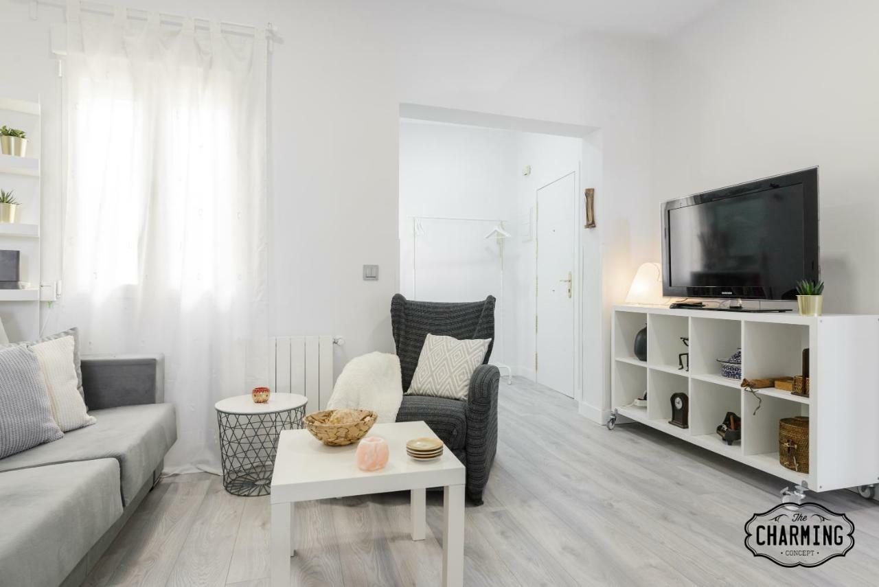 Antiques Market - De Temporada - Parking Apartment Madrid