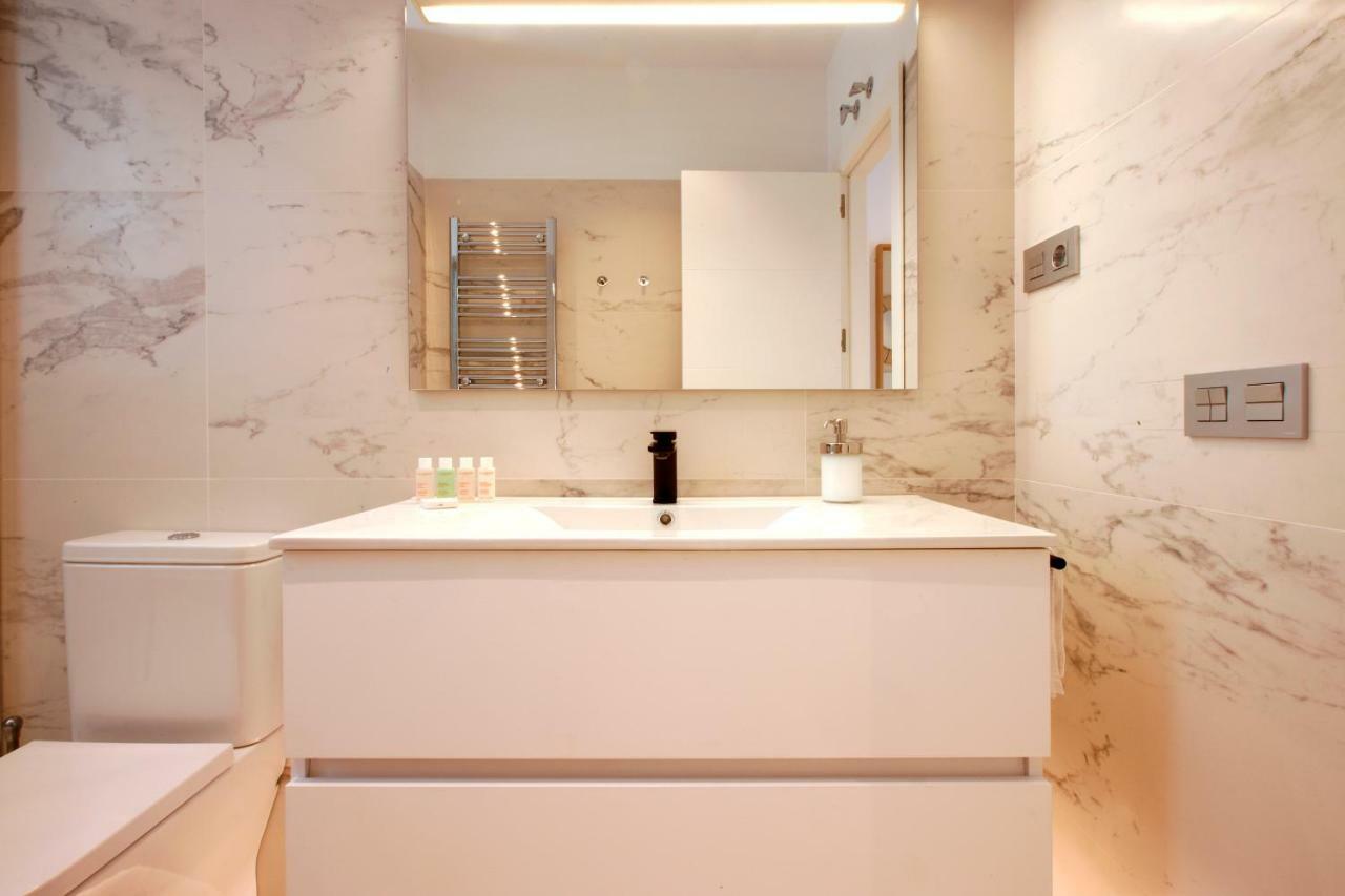 Apartment Principe Letras By Madflats Collection *