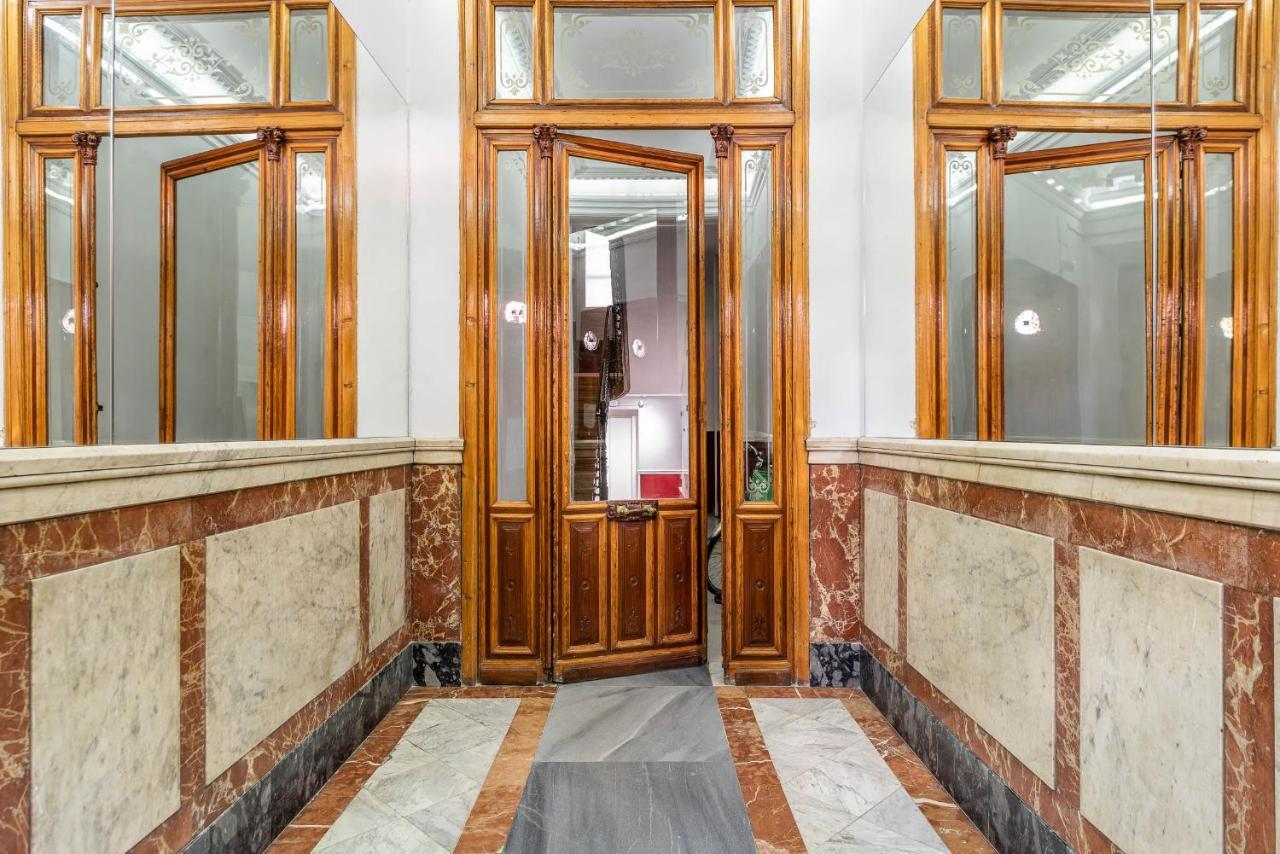 Bnbholder Group Luxury Sol Lejlighed