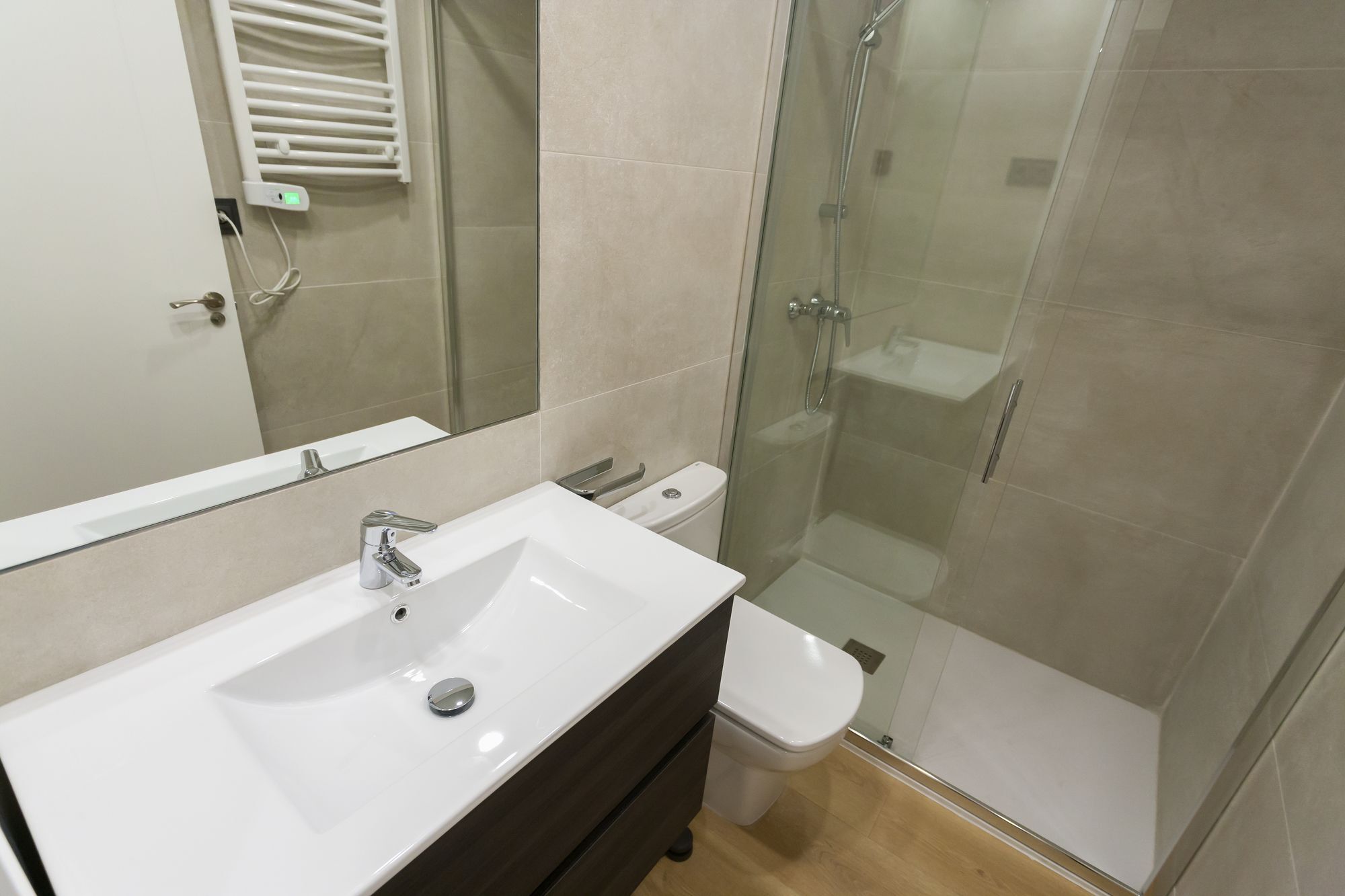 Apartment Dobo - Relatores Iii *