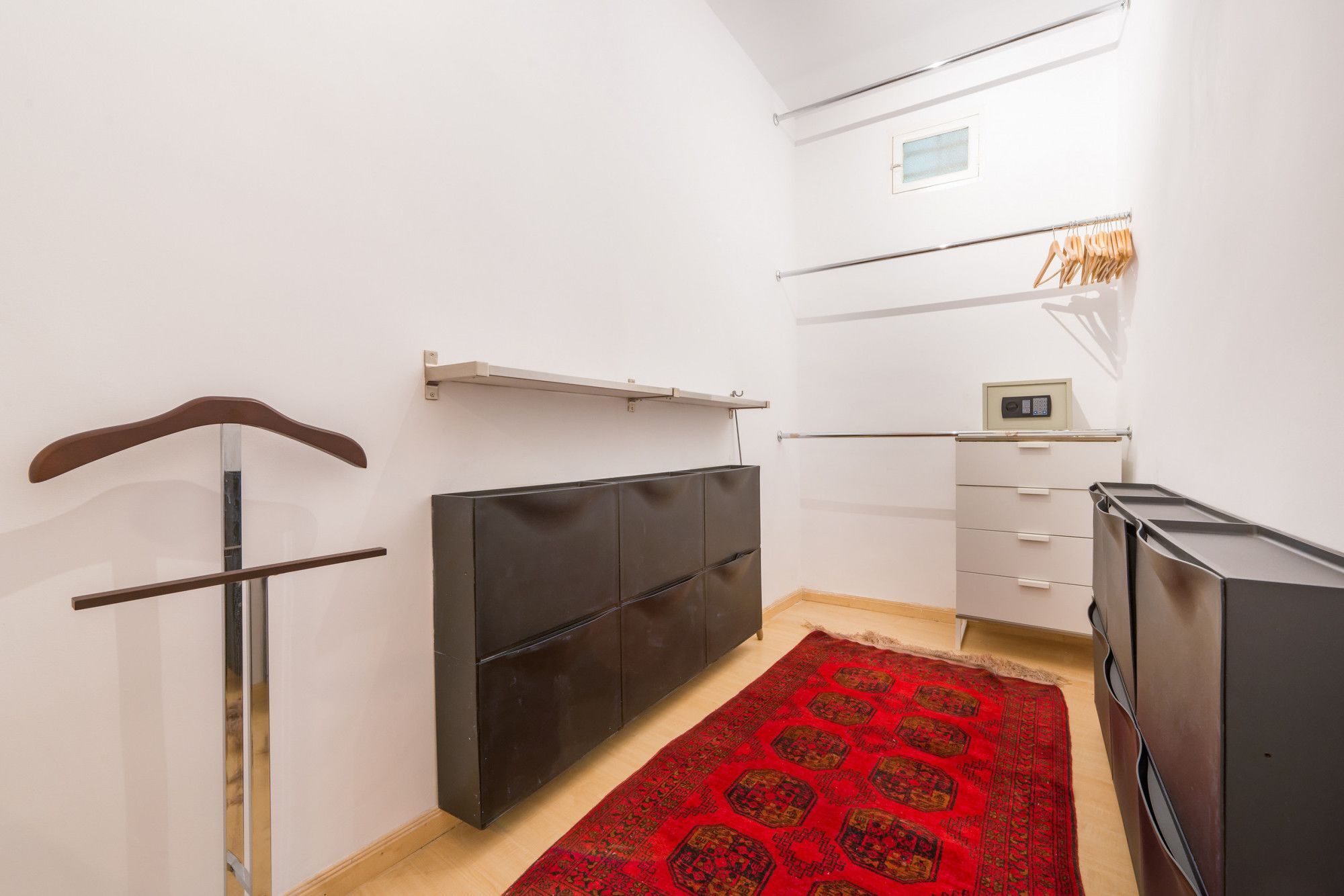 Mercado De La Cebada Apartment