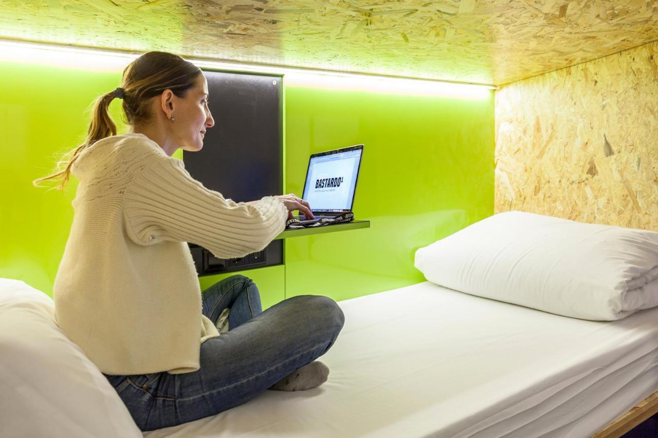 Bastardo Hostal *