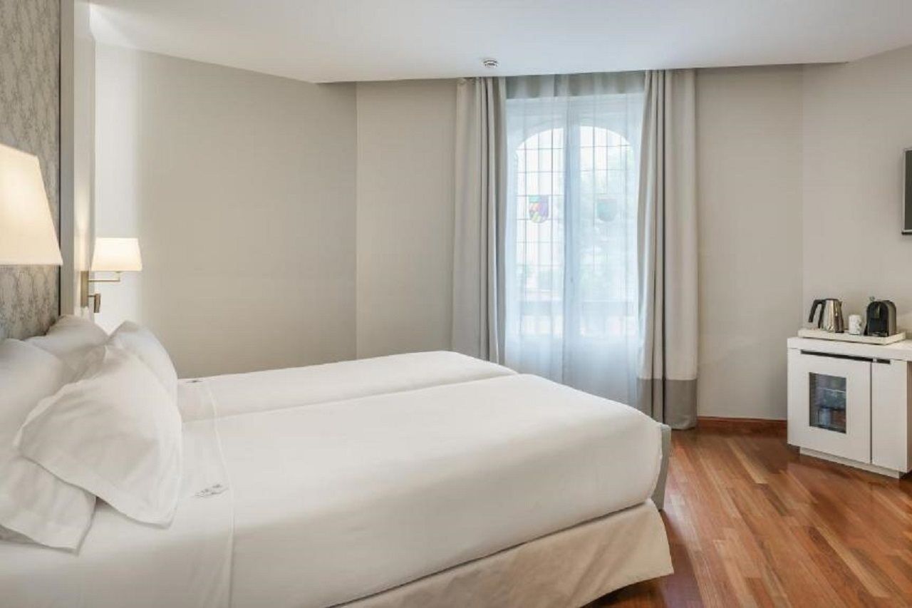 Avani Alonso Martinez Hotel