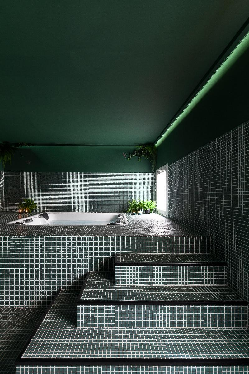 2060 The Newton Hostel