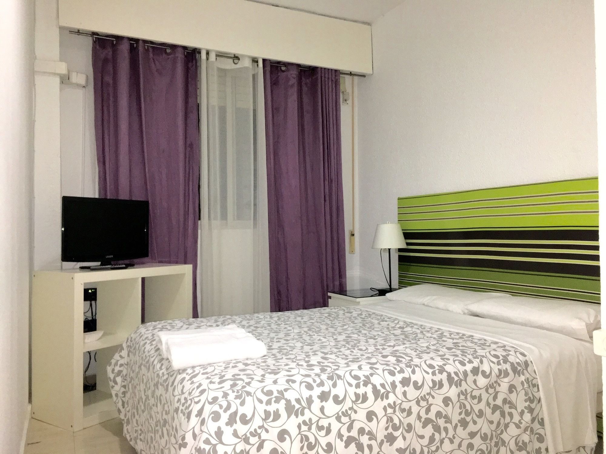Arguellesapartaments * Madrid