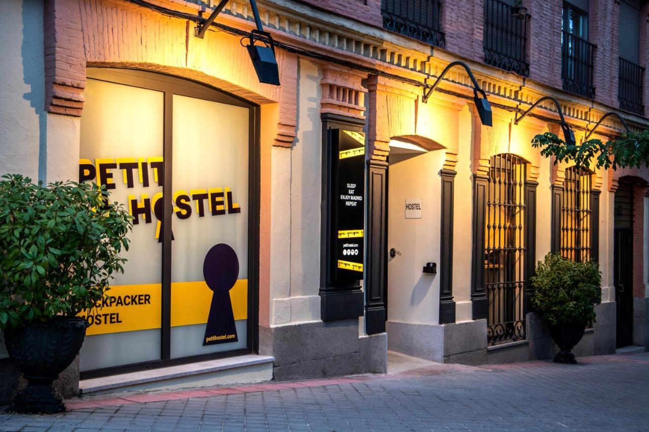 Petit La Latina (adults Only)