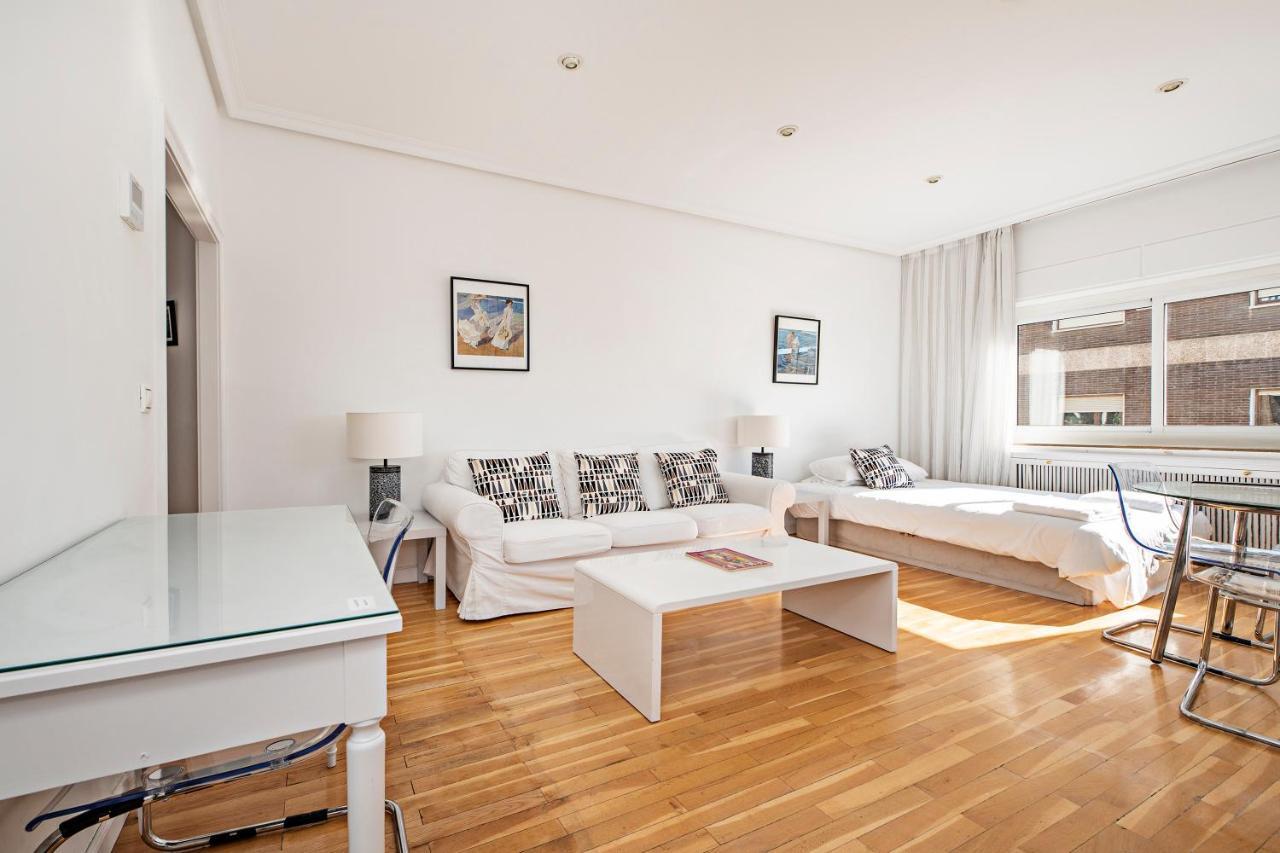 Apartment Jeronimos *
