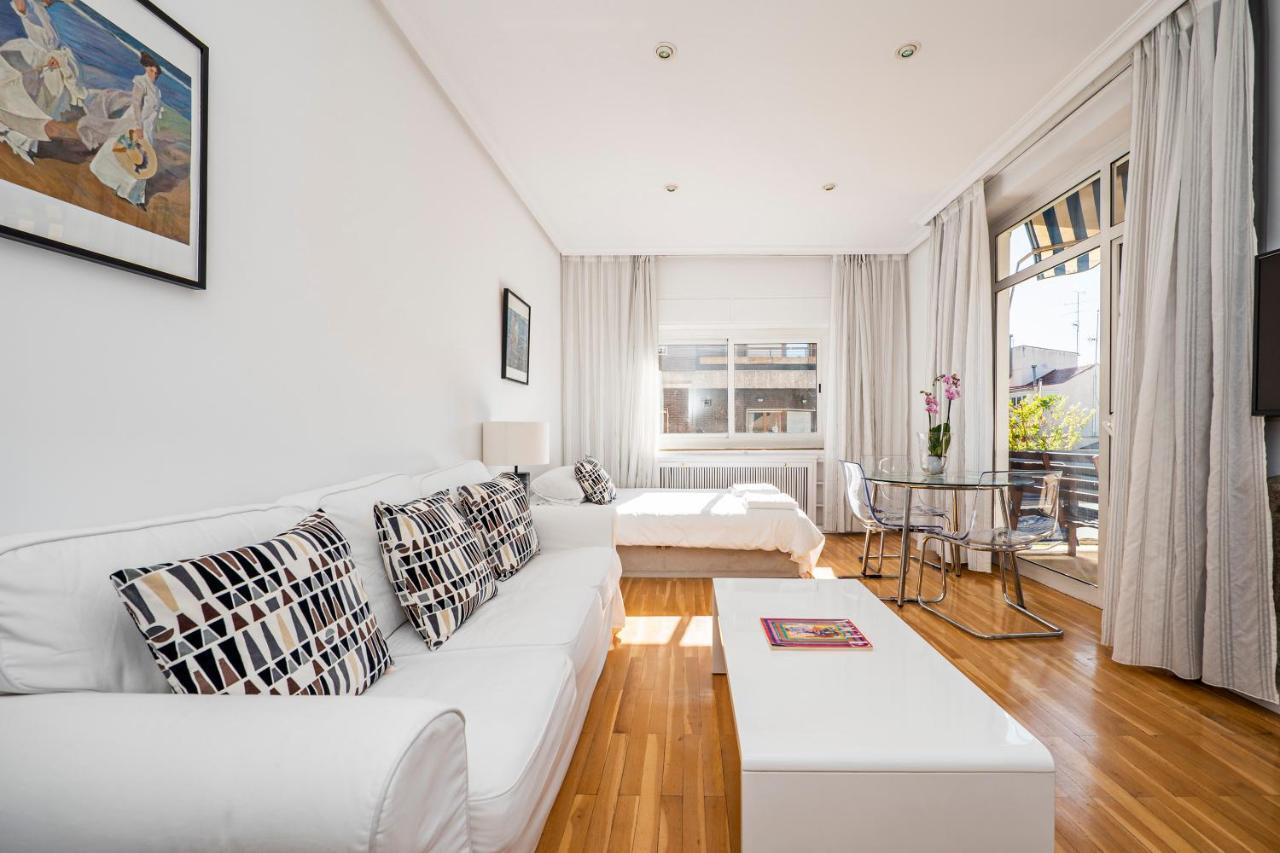 Apartment Jeronimos *