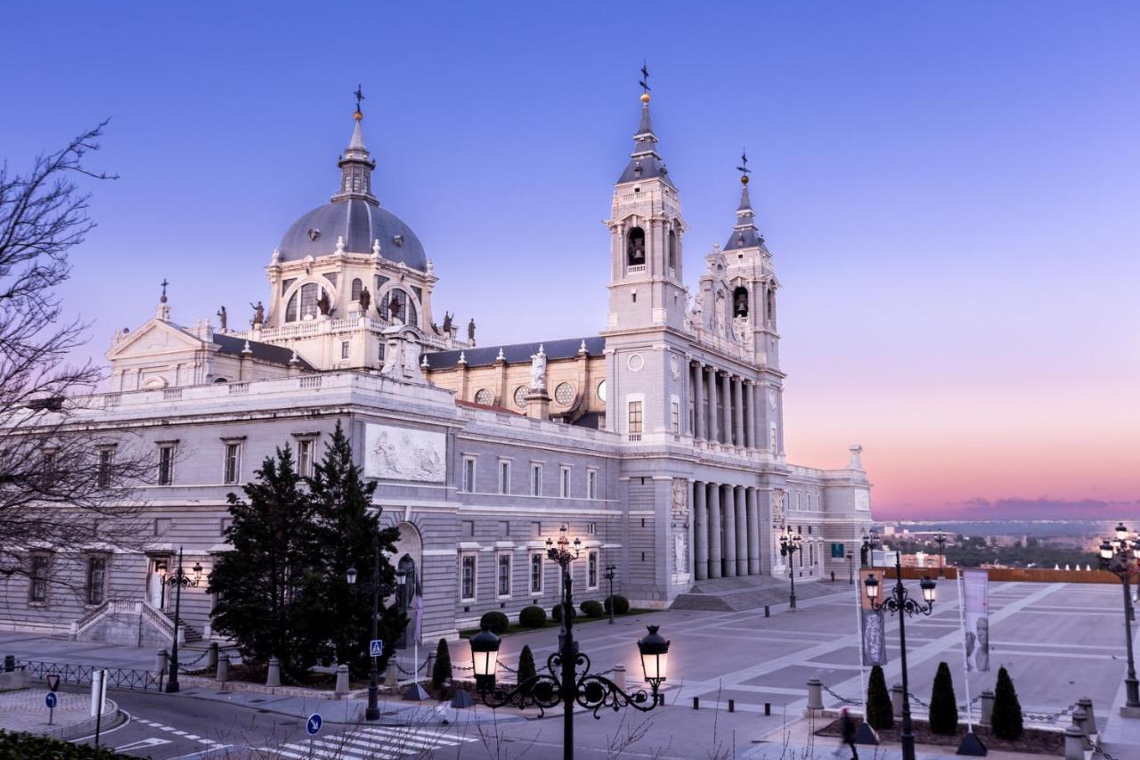 Bed & Breakfast Sol Montera & Parking Tph