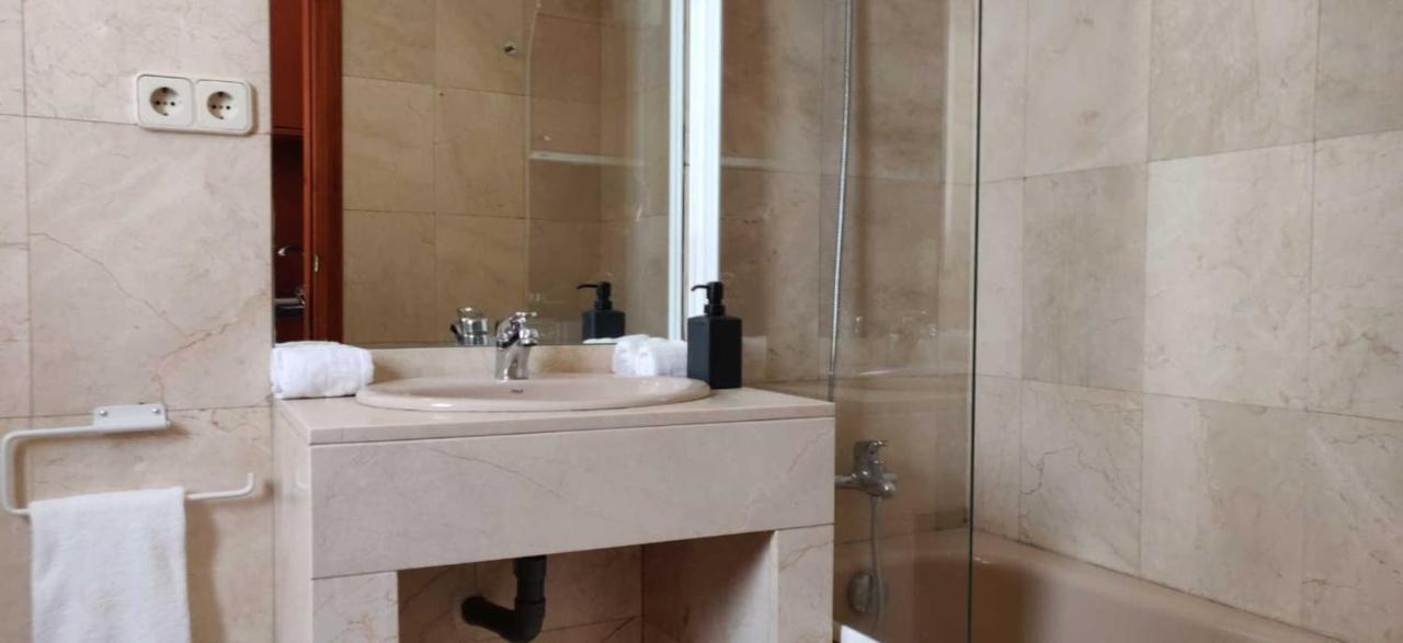 Leeways Loft Xxviii In Gran Via Apartment *