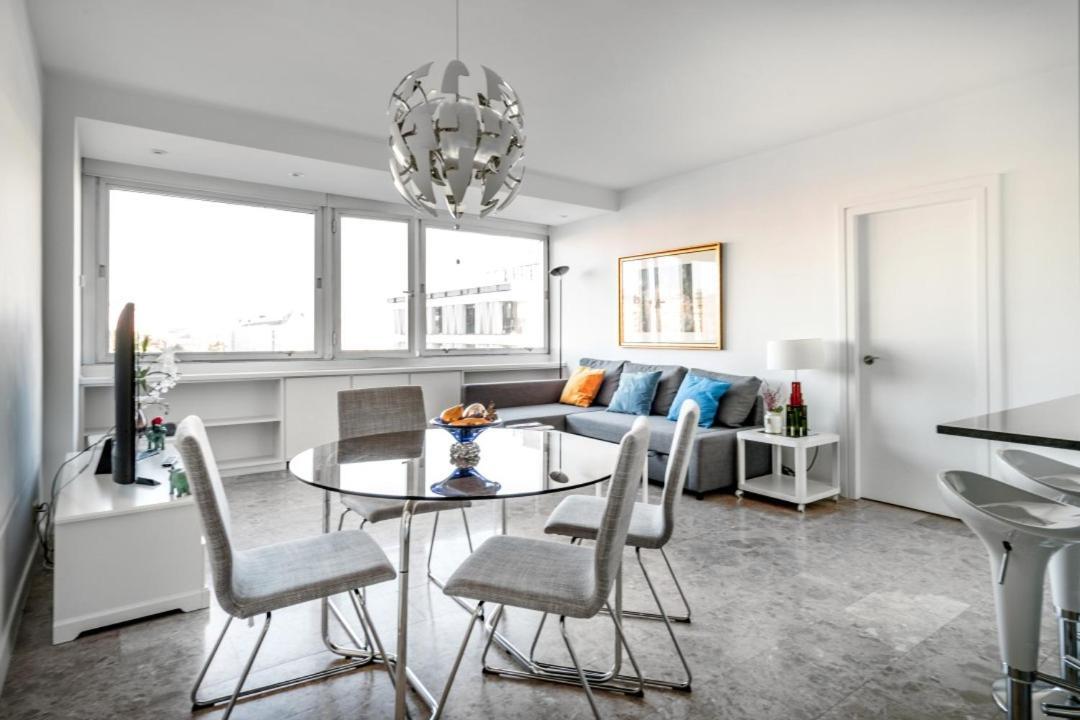 Apartment Urbantec Realty - Plaza De Colon