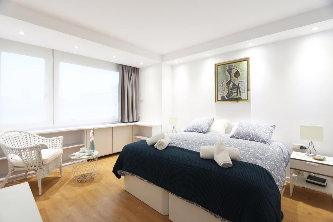 Apartment Urbantec Realty - Plaza De Colon *