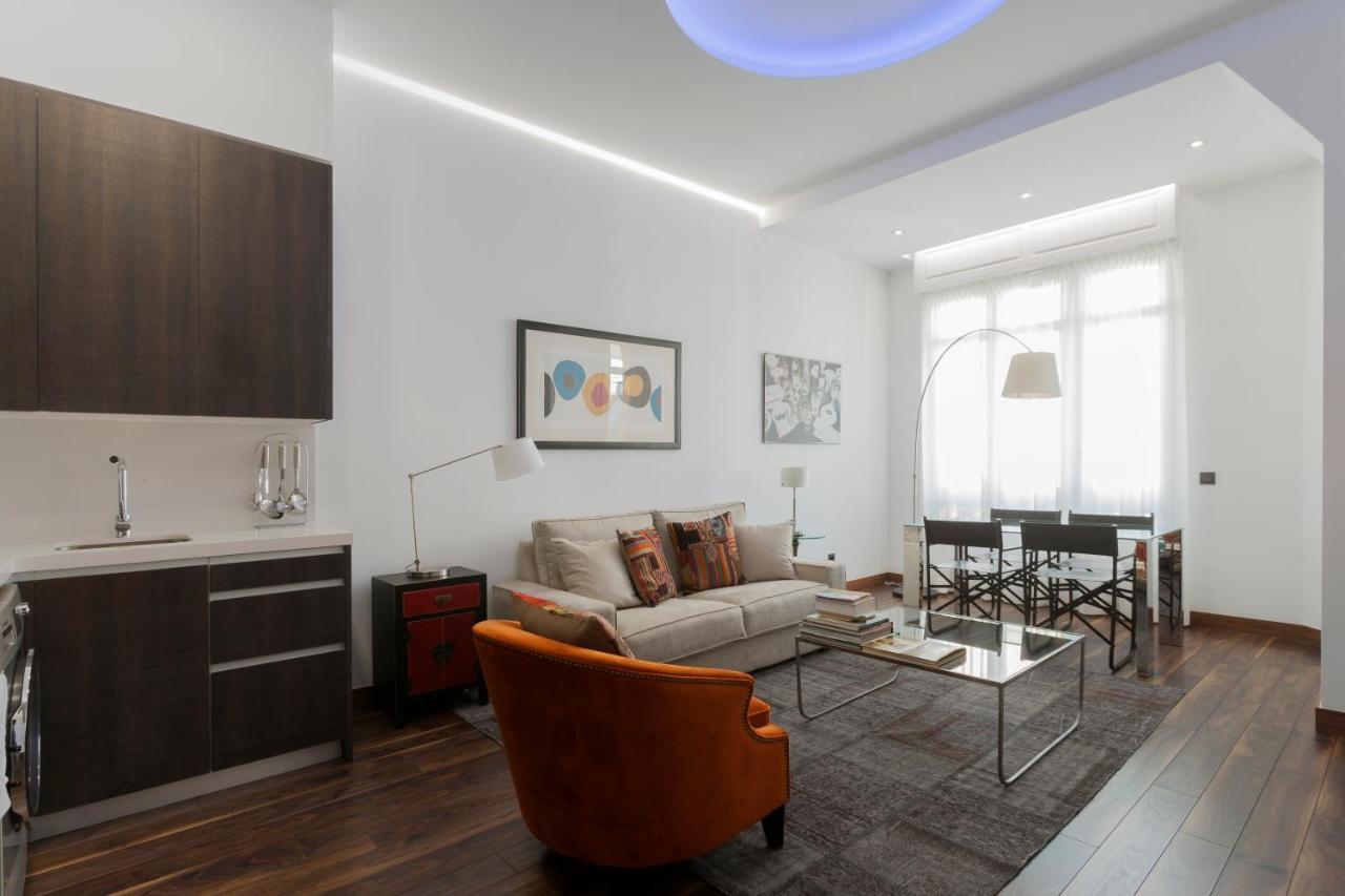 Dobohomes - Gran Via 2 Apartment Madrid