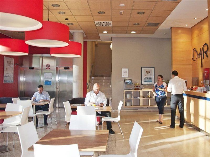 Travelodge Metropolitano Hotel