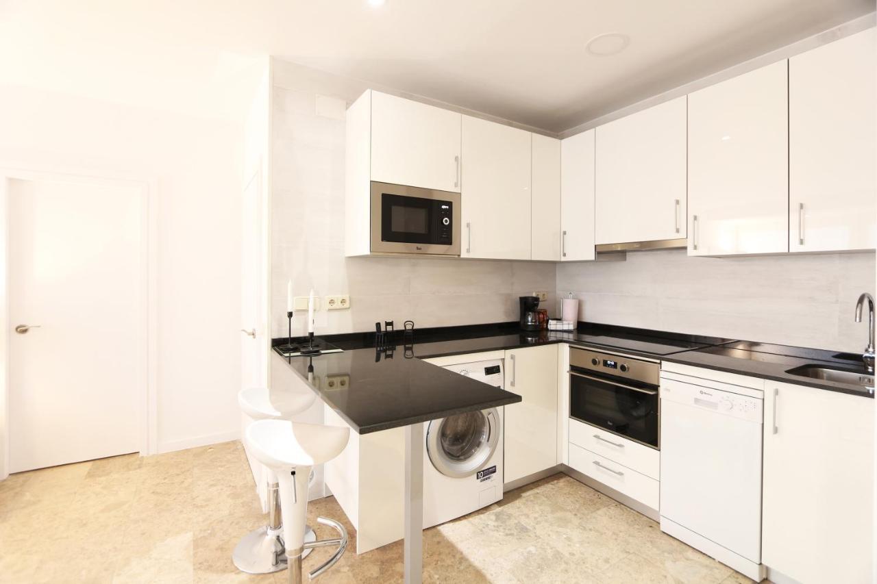 Urbantec Realty - Plaza De Colon Apartment