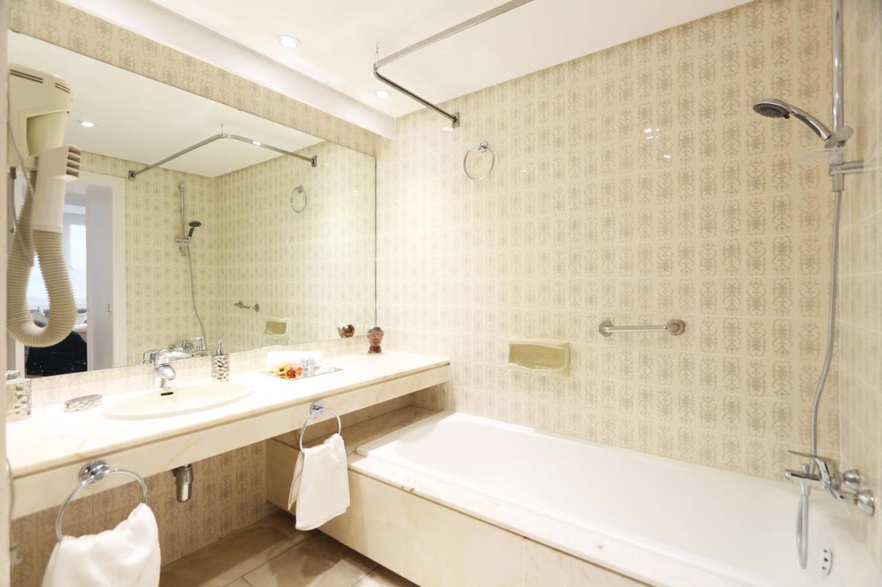 Apartment Urbantec Realty - Plaza De Colon *
