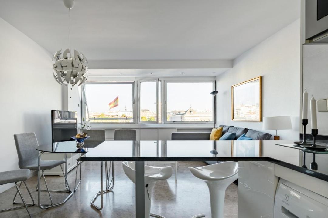 Apartment Urbantec Realty - Plaza De Colon *