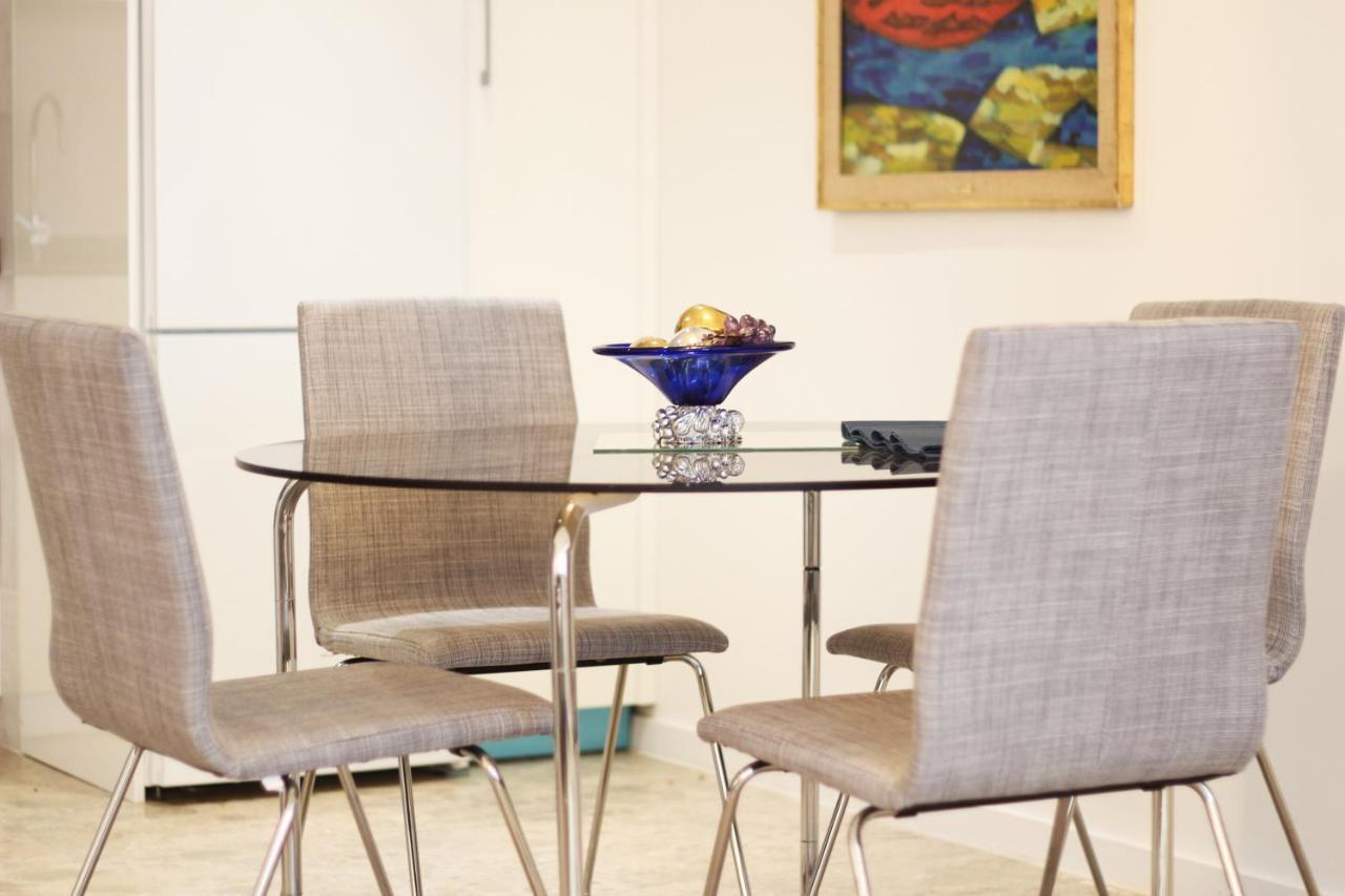 Urbantec Realty - Plaza De Colon Apartment *