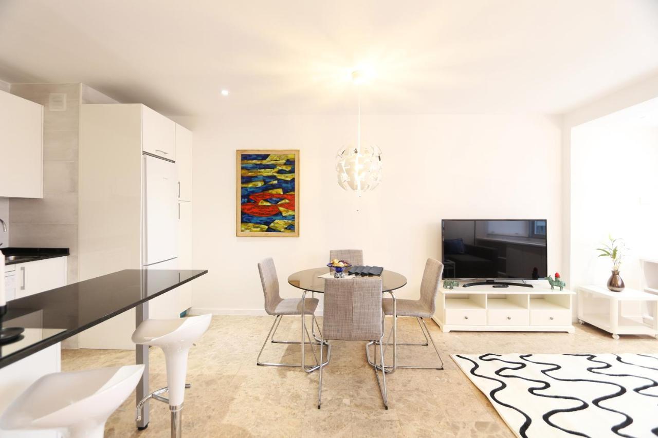 Urbantec Realty - Plaza De Colon
