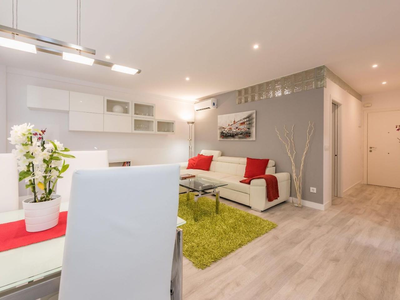 Plaza Mayor Deluxe Apartment